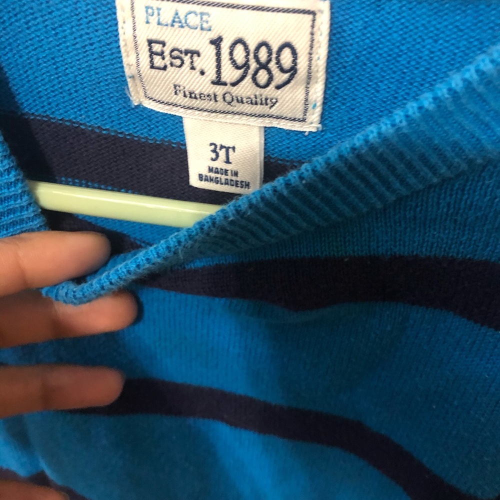 Sweater - Picture 2 of 2